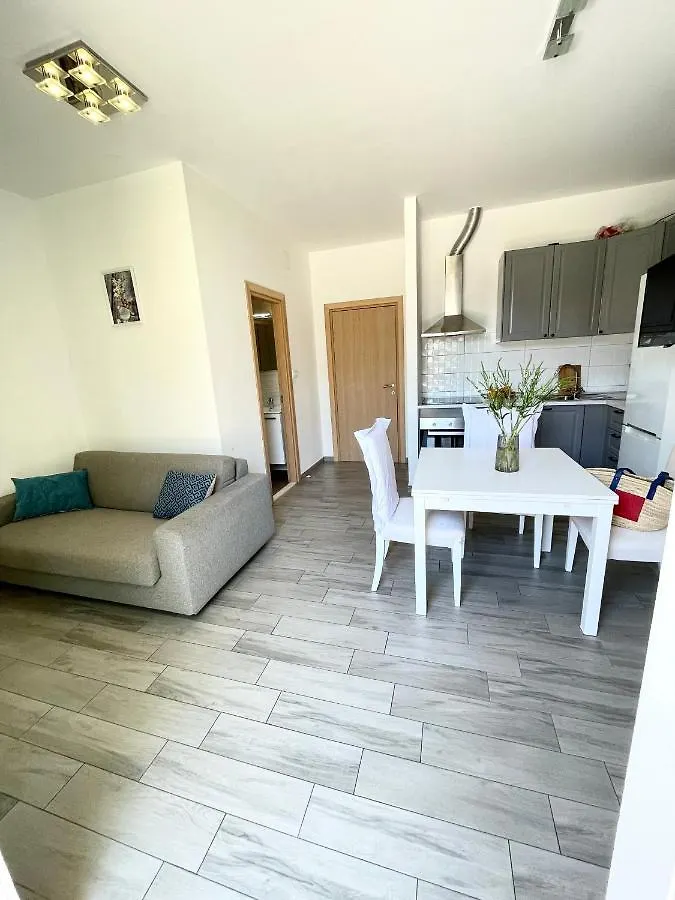 Apartment Zane Bacvice Split 0*,  Croatia
