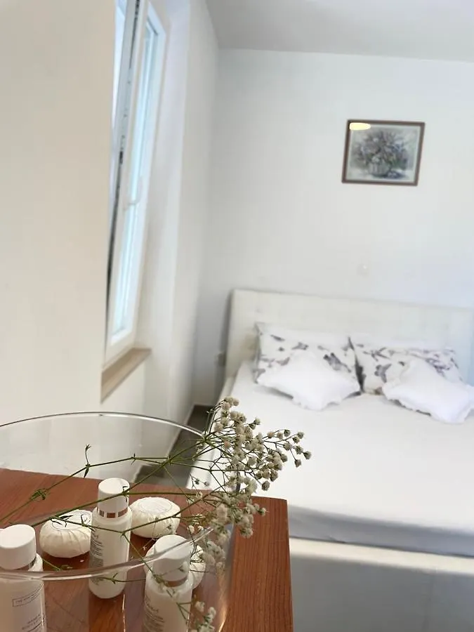 Apartment Zane Bacvice Split